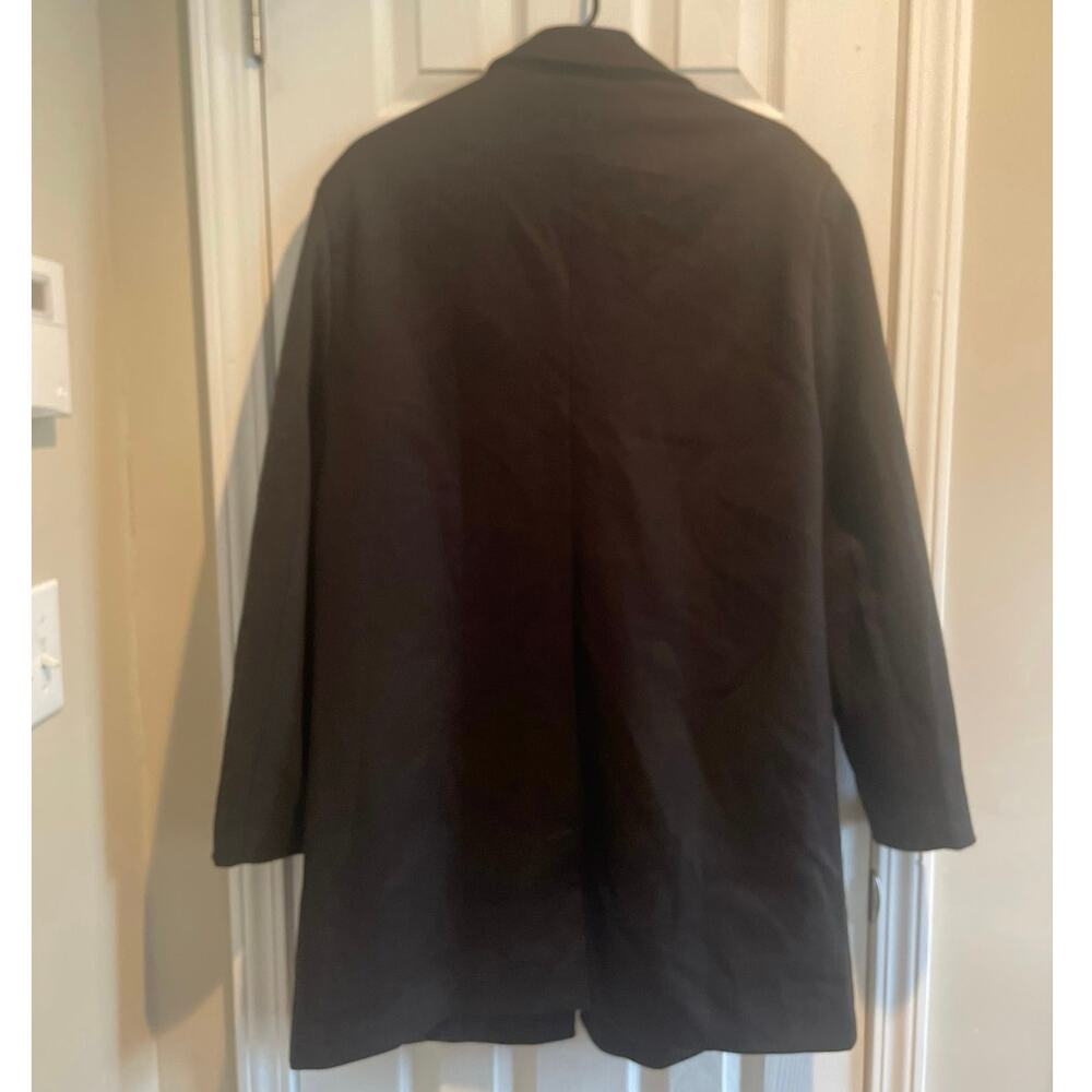 Black Lined Classic Dress Coat.  No label as to Brand, Size, composition. A63